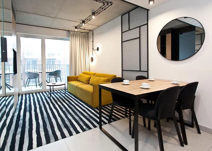 420 Port Basen & Jacuzzi Kołobrzeg