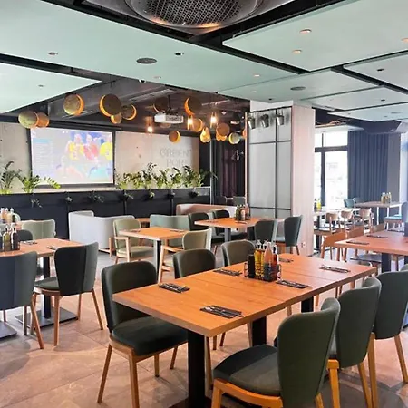 420 Port Basen & Jacuzzi Apartment